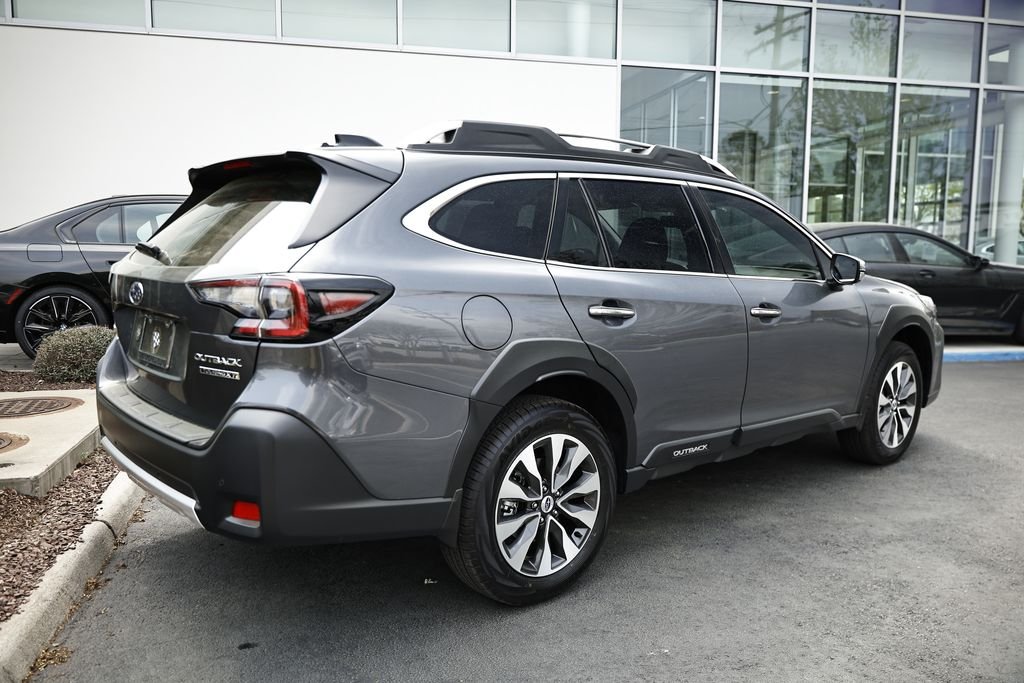 Used 2025 Magnetite Gray Metallic Subaru Touring XT image 7