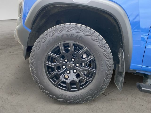 Used 2025 Blue Chevrolet Trail Boss image 14