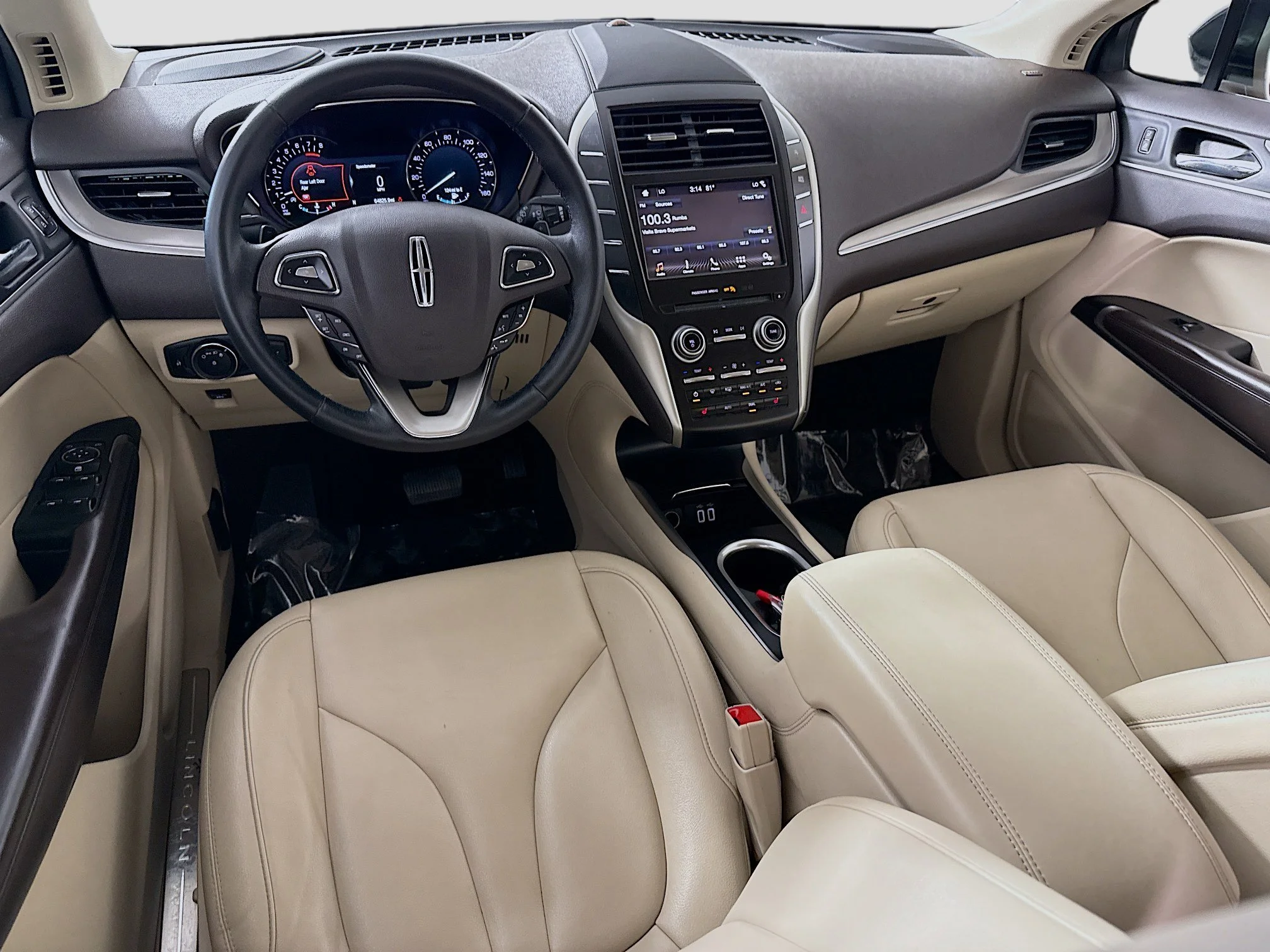 Used 2019 Iced Mocha Metallic Lincoln Standard image 13