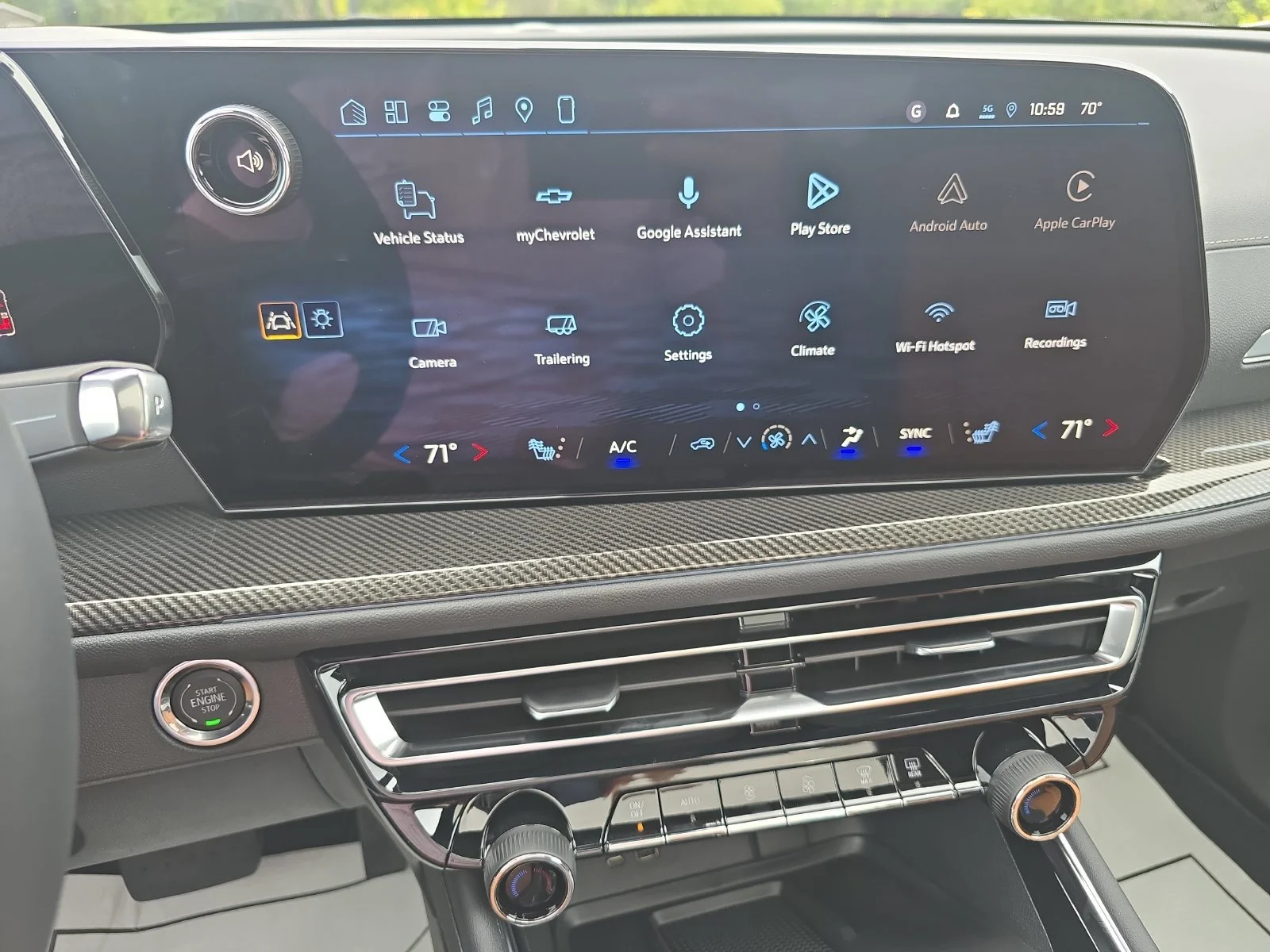 2027 Chevrolet Traverse Z71 - Photo 16