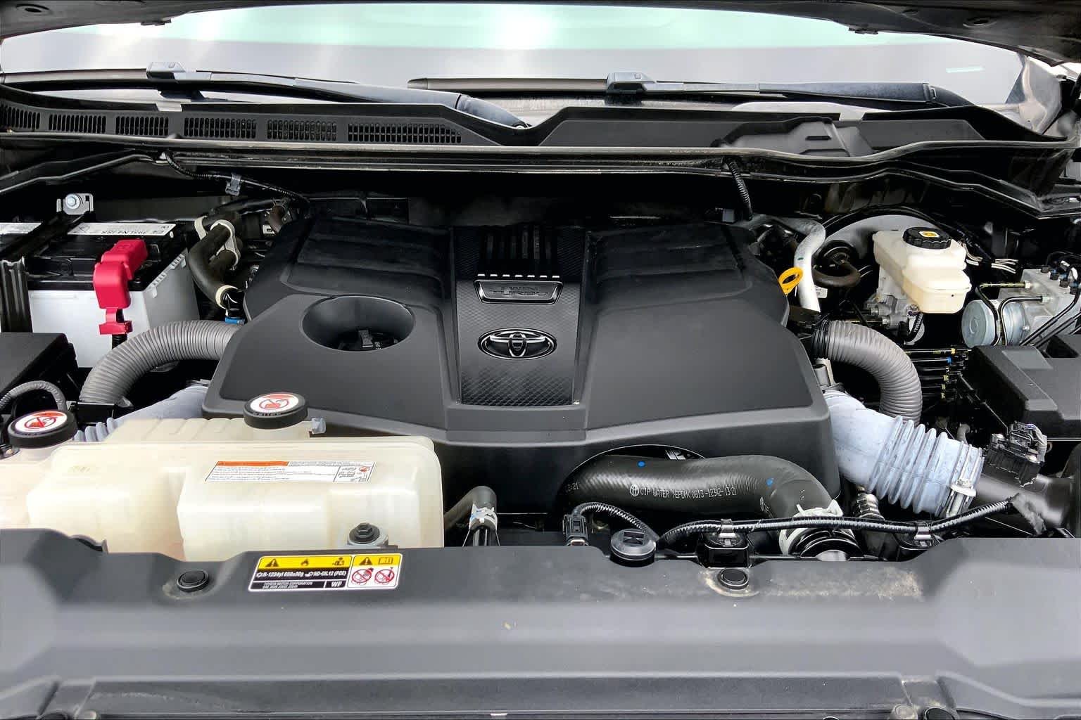 Used 2023 Magnetic Gray Metallic Toyota SR5 image 31
