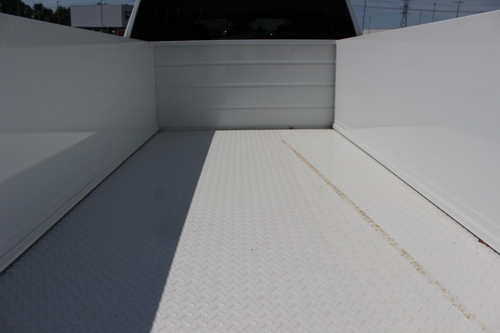 New 2026 Summit White Chevrolet Work Truck image 12