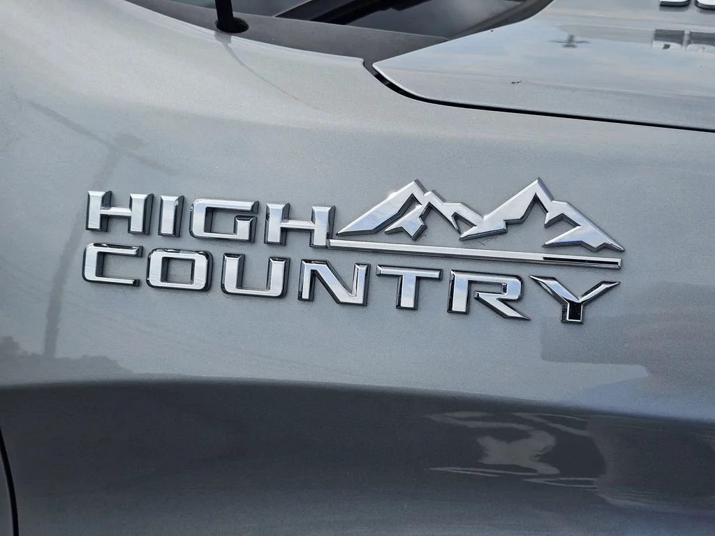 Used 2025 Sterling Gray Metallic Chevrolet High Country image 7