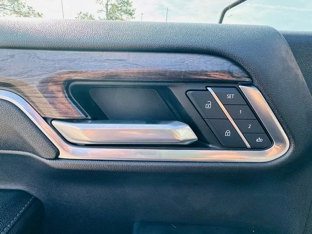 2023 Chevrolet Silverado 1500 LTZ - Photo 6