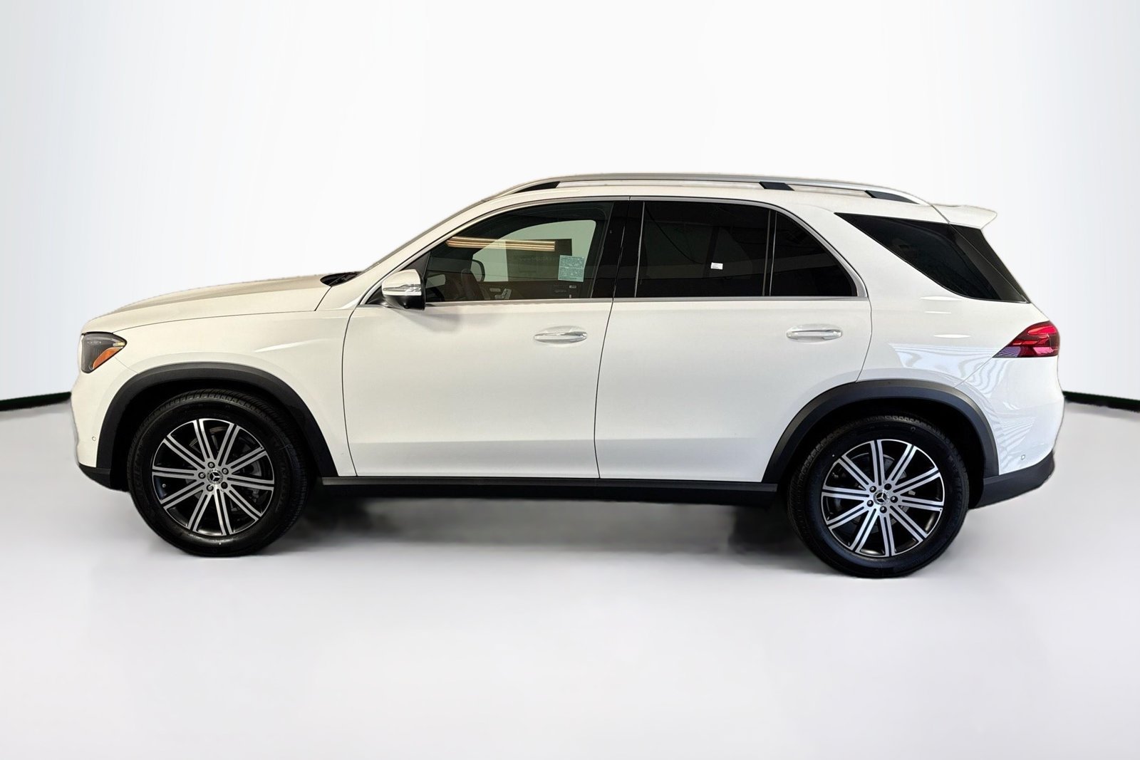 New 2026 Polar White Mercedes-Benz GLE 350 image 8