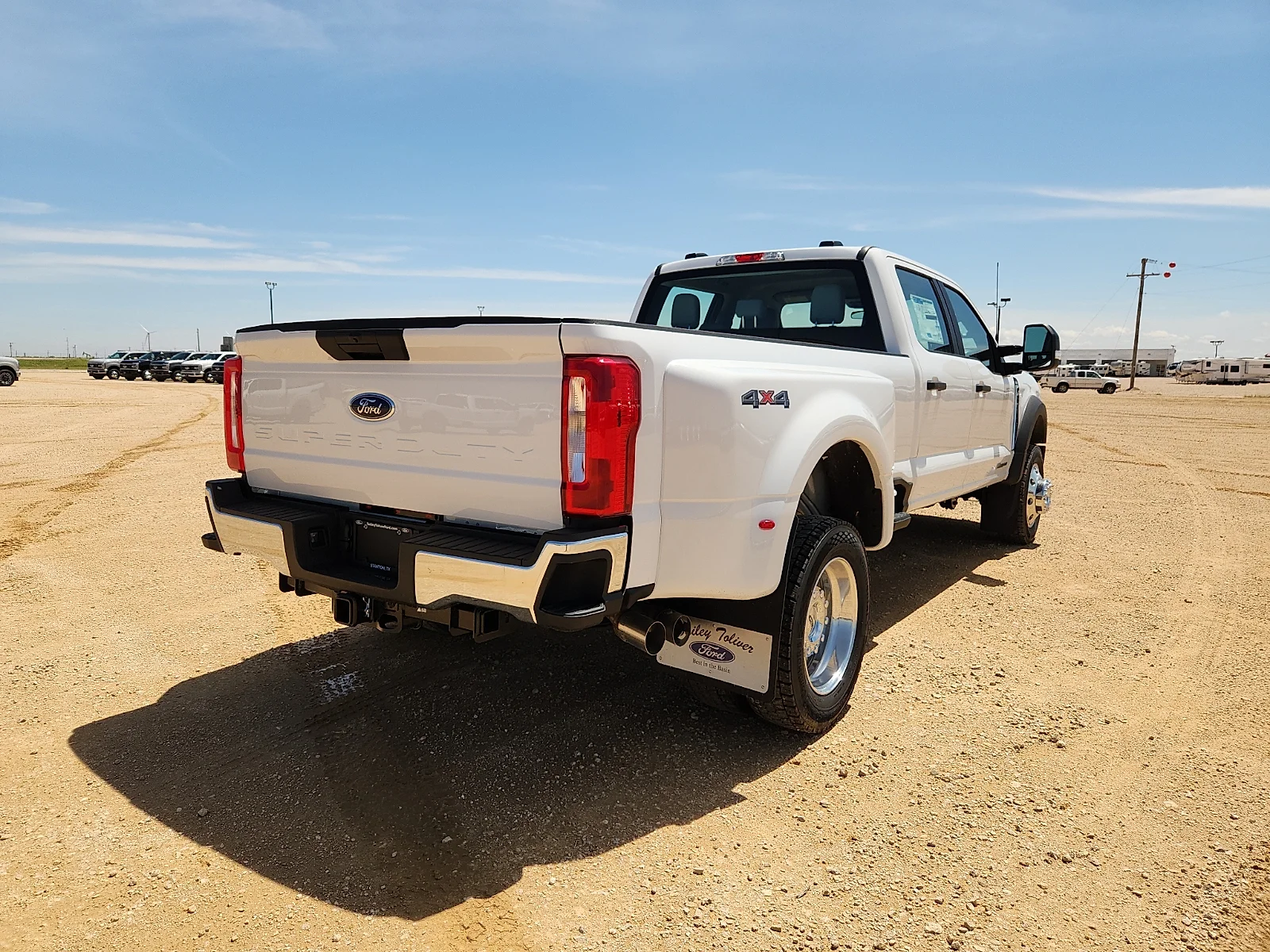 New 2026 Oxford White Ford F-450® XL image 7