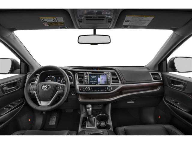 Used 2015  Toyota Limited image 8