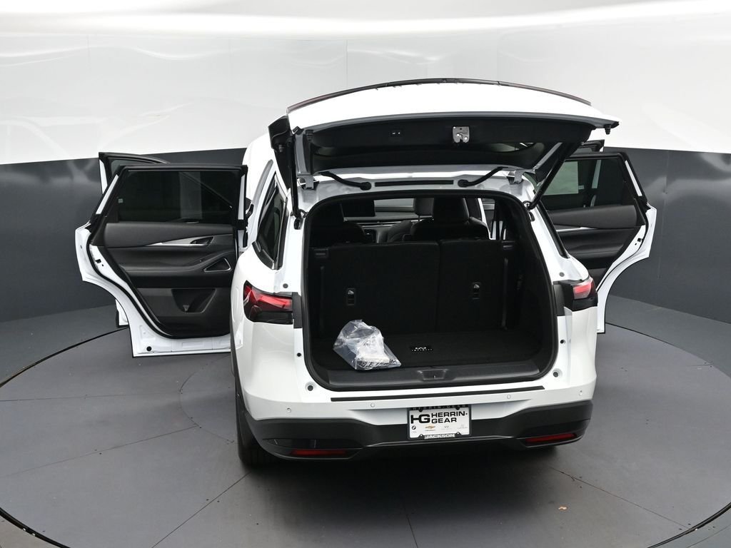 New 2027 RADIANT WHITE INFINITI Sport AWD image 49