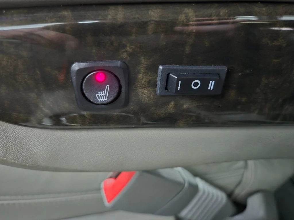 2023 Chevrolet Express Cargo Work Van - Photo 28