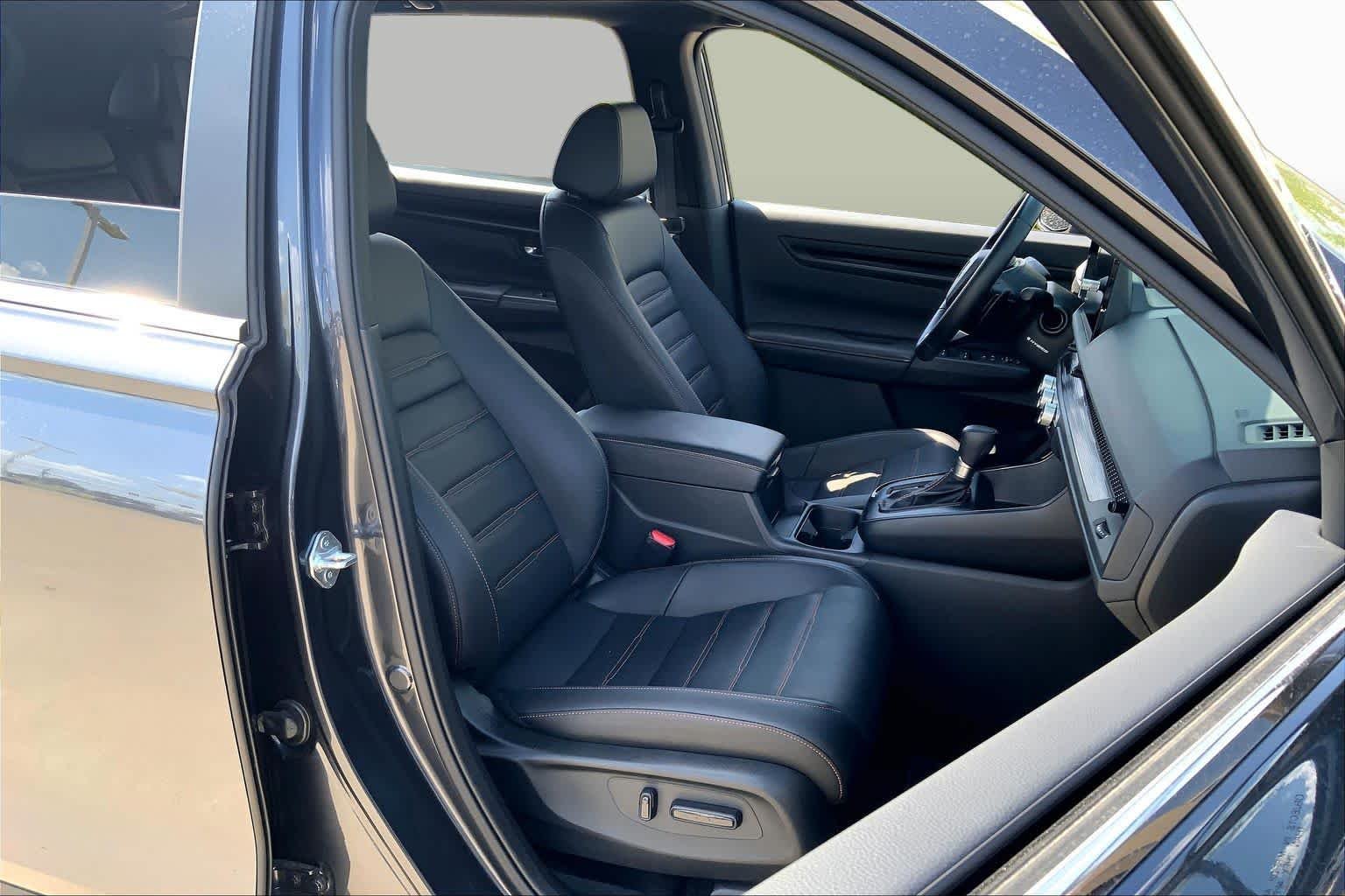 Used 2025 Meteorite Gray Metallic Honda Sport-L image 8