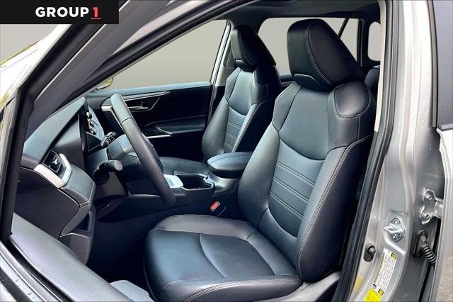Certified Used 2025 SILVER SKY METALLIC Toyota  image 9