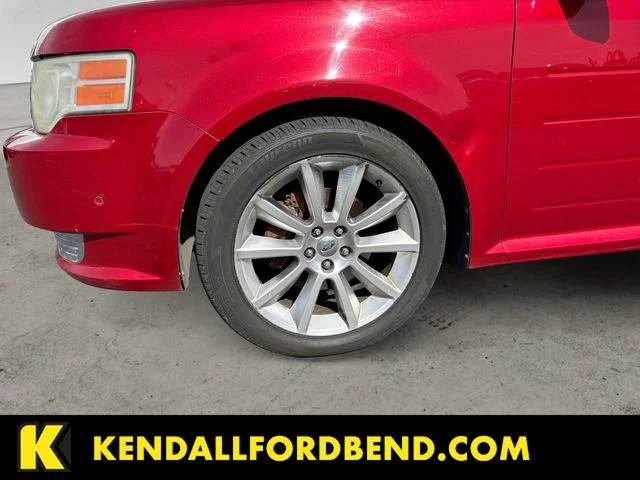 Used 2010 Red Candy Metallic Tinted Clearcoat Ford Limited image 13