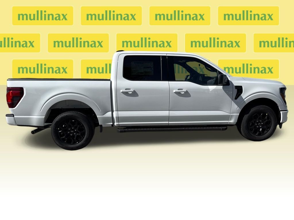 New 2026 White Ford XLT image 15