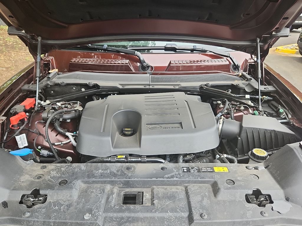 2025 Land Rover Defender X-Dynamic SE - Photo 29