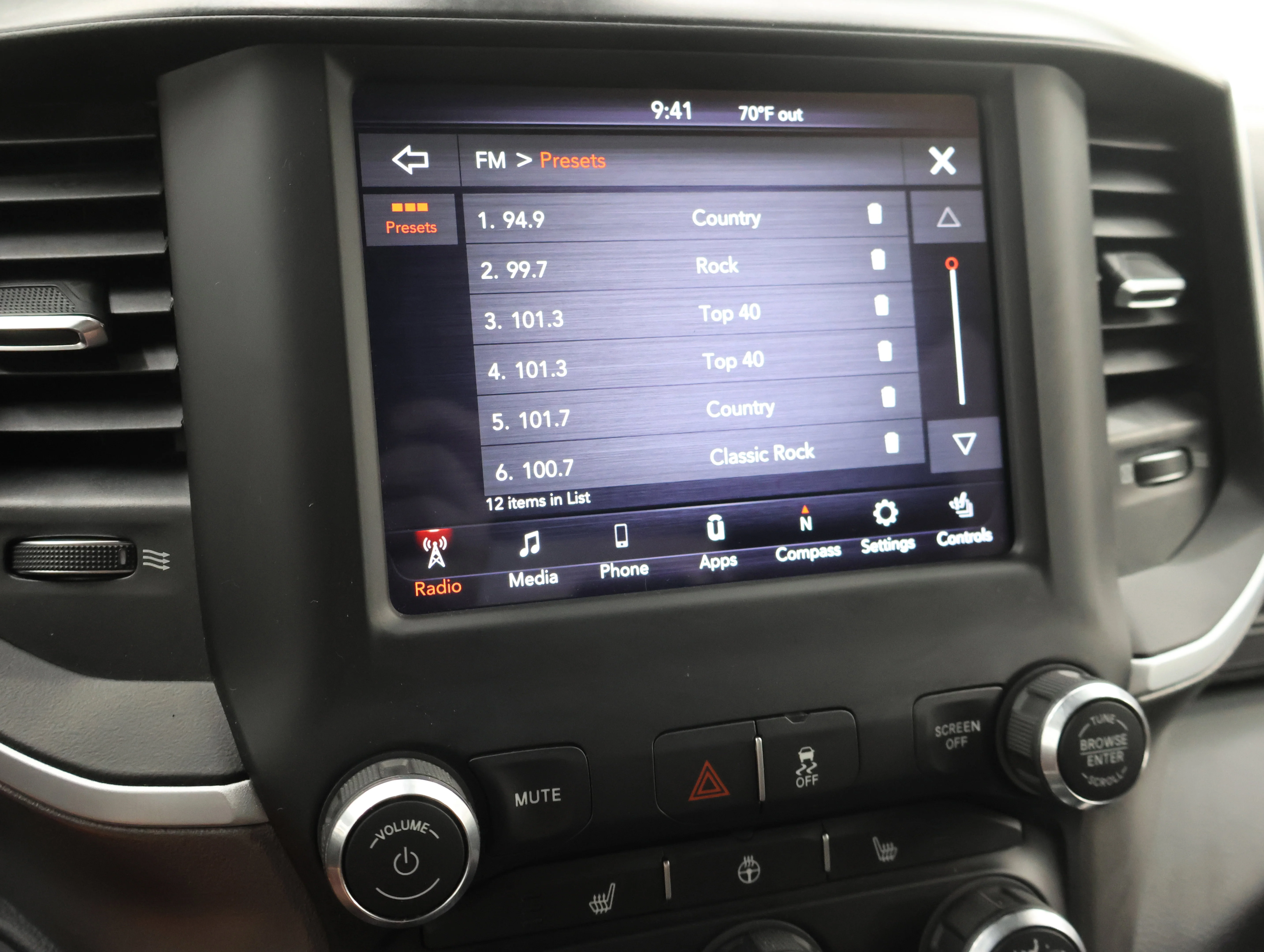 Used 2020 Diamond Black Crystal Pearlcoat Ram Big Horn image 48