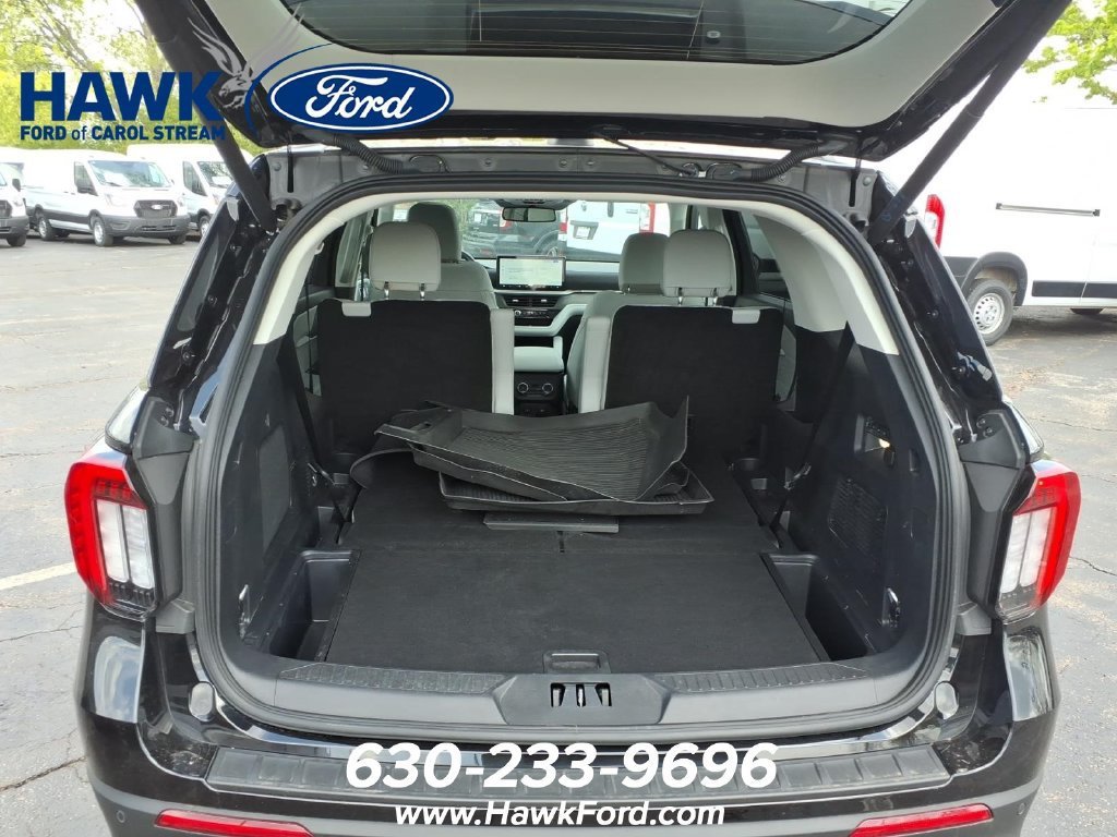 Certified Used 2025 Black Ford Platinum image 29