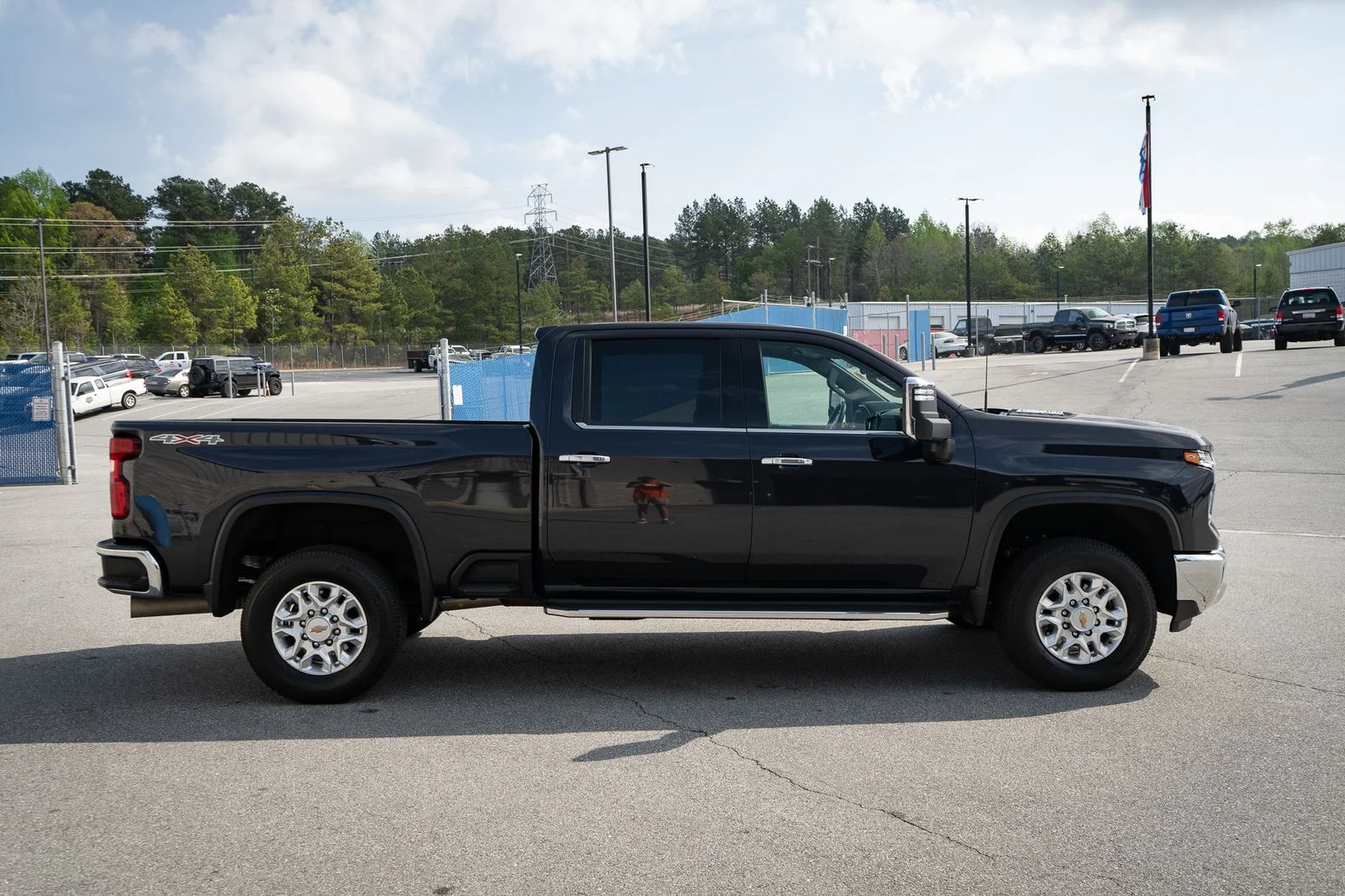 2024 Chevrolet Silverado 2500HD LTZ - Photo 11