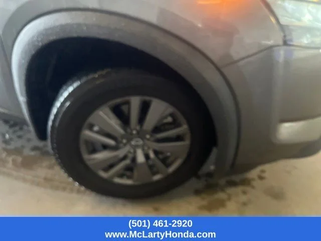 Used 2022 Gray Nissan SV image 2