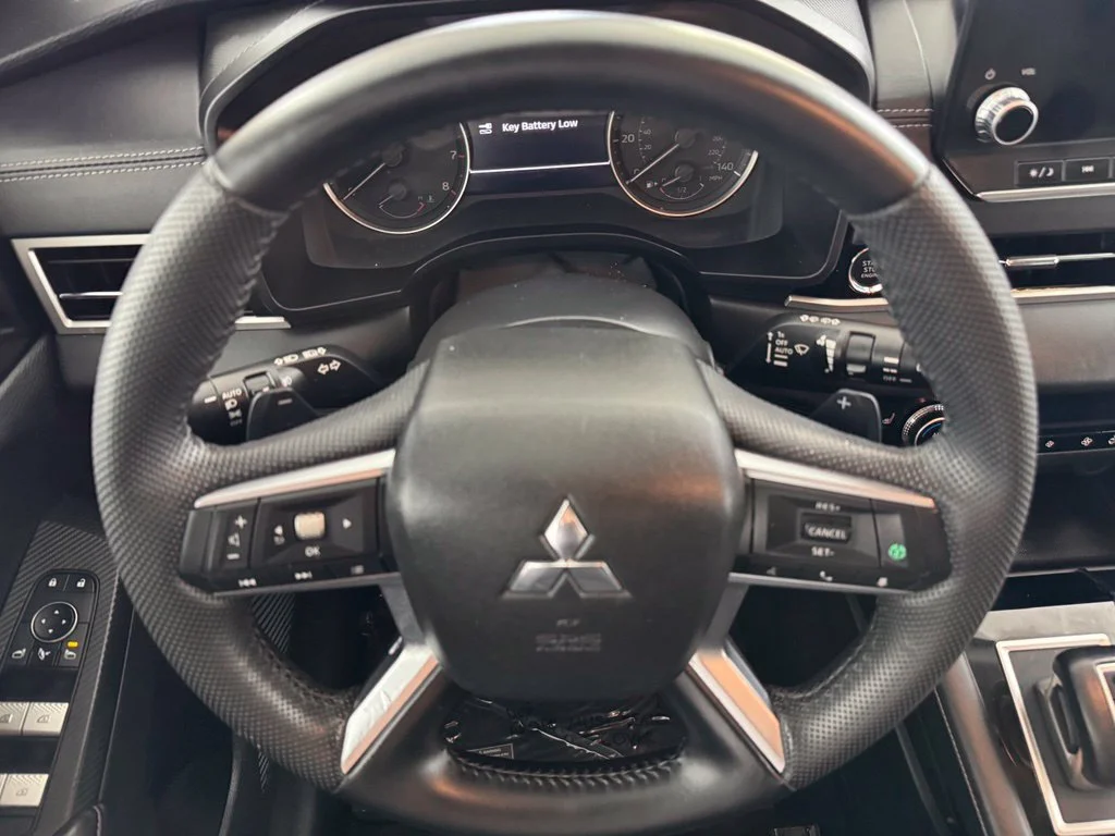 Used 2023 Blue Mitsubishi SE image 27