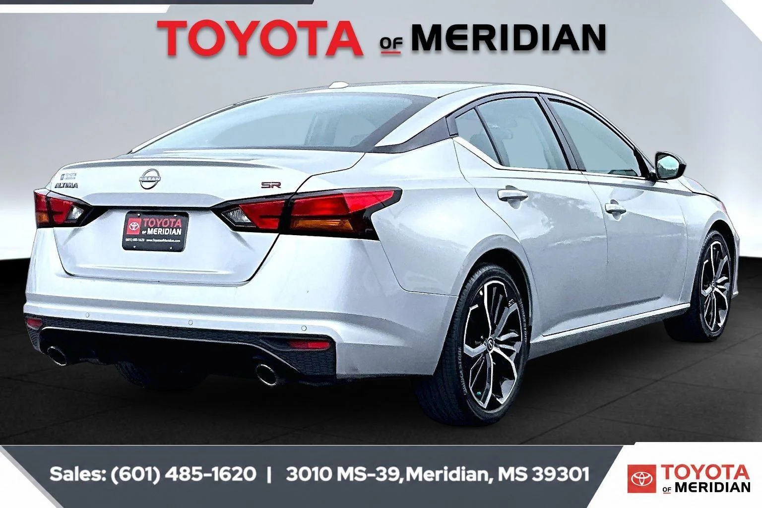 Used 2024 Brilliant Silver Metallic Nissan 2.5 SR image 11