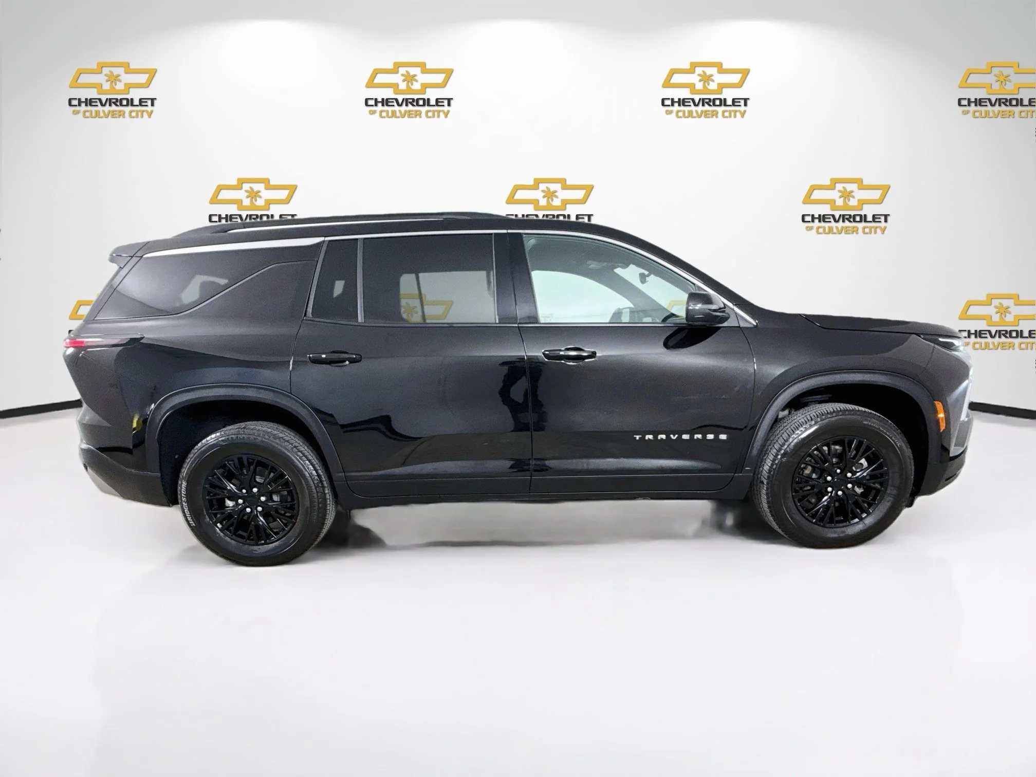 Used 2025 Mosaic Black Metallic Chevrolet LT image 9