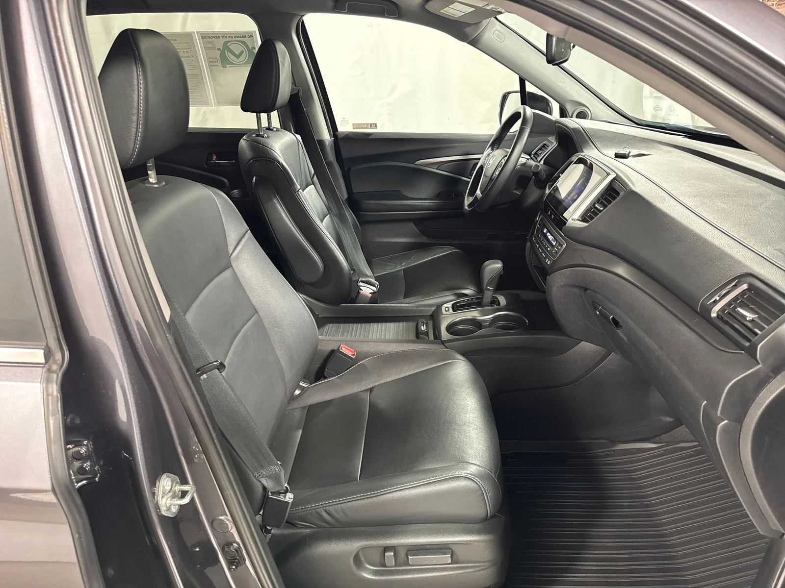 Used 2018 Modern Steel Metallic Honda EX-L image 26