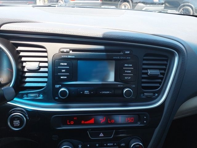 Used 2015 Black Kia EX image 16