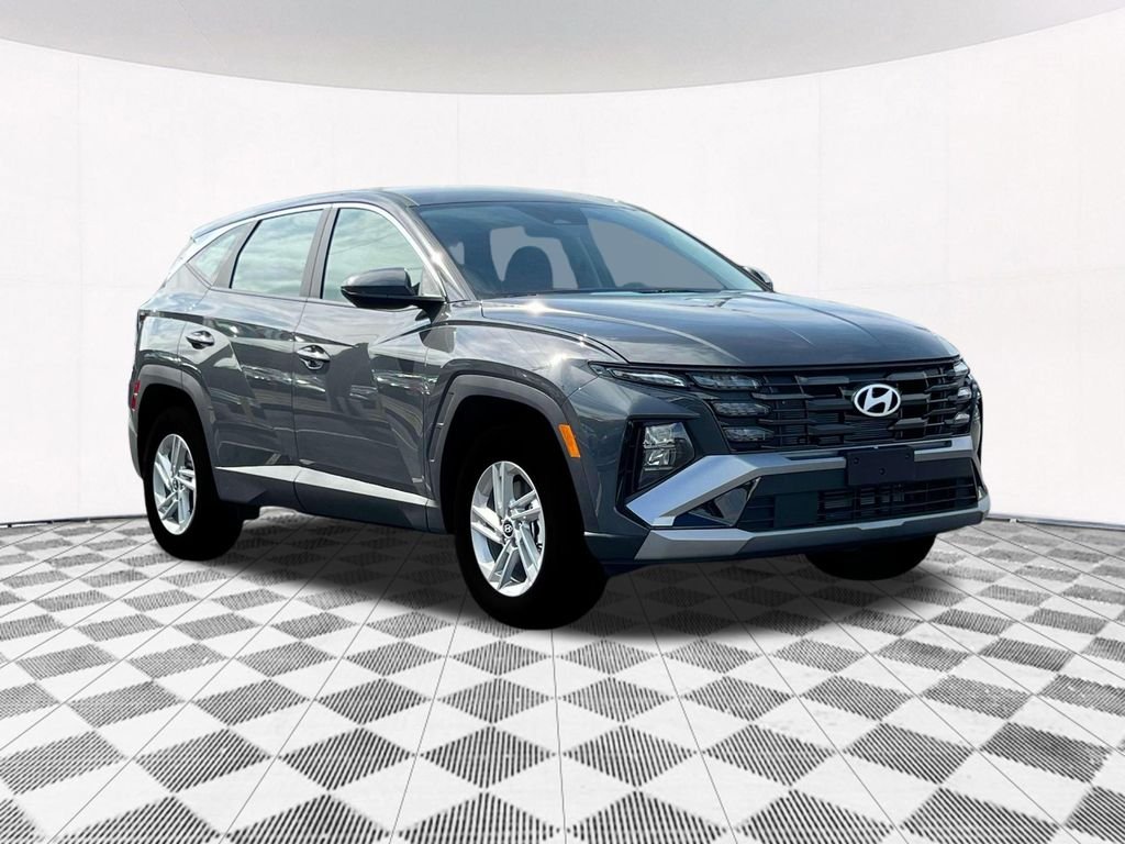 2025 Hyundai Tucson SE - Photo 17