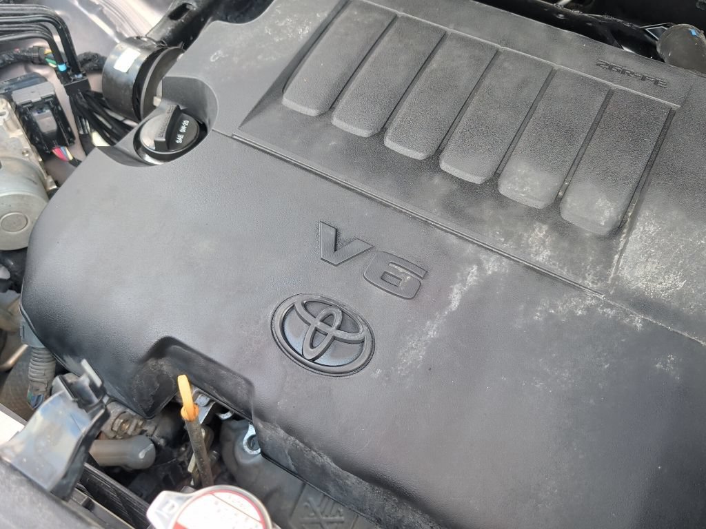 Used 2016 Predawn Gray Mica Toyota XLE image 49
