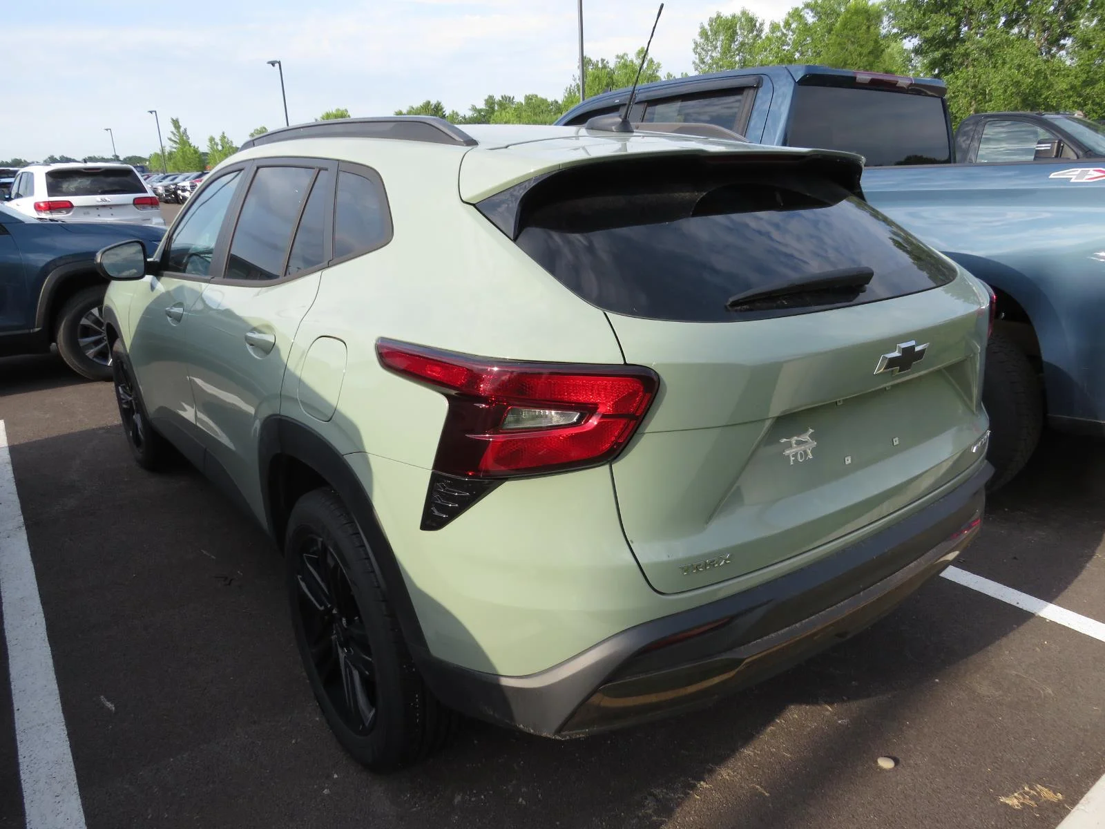 Used 2025 Cacti Green Chevrolet ACTIV image 7