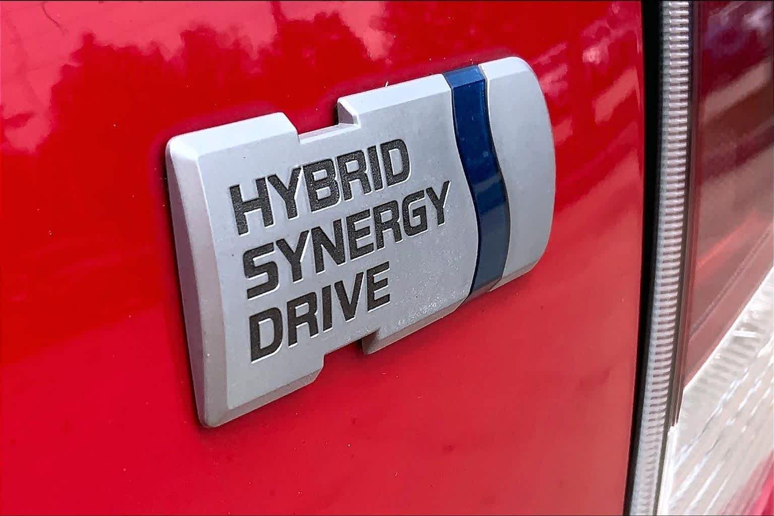 Used 2016 Absolutely Red Toyota One image 10