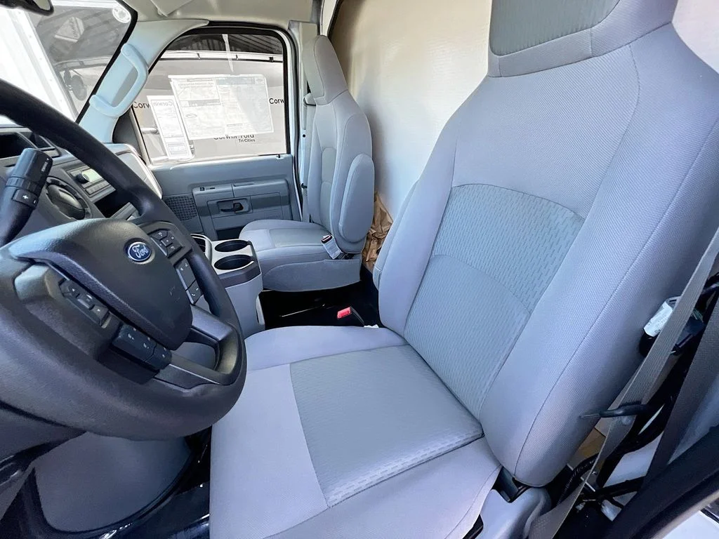 2025 Ford E-Series Cutaway Base - Photo 23