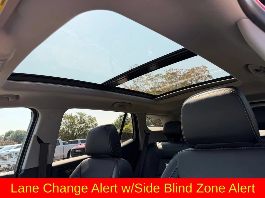 Used 2023 VOLCANIC RED TINTCOAT GMC SLT image 22