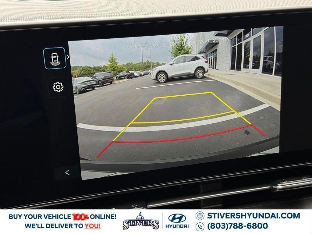 New 2027 White Hyundai SE FWD image 3