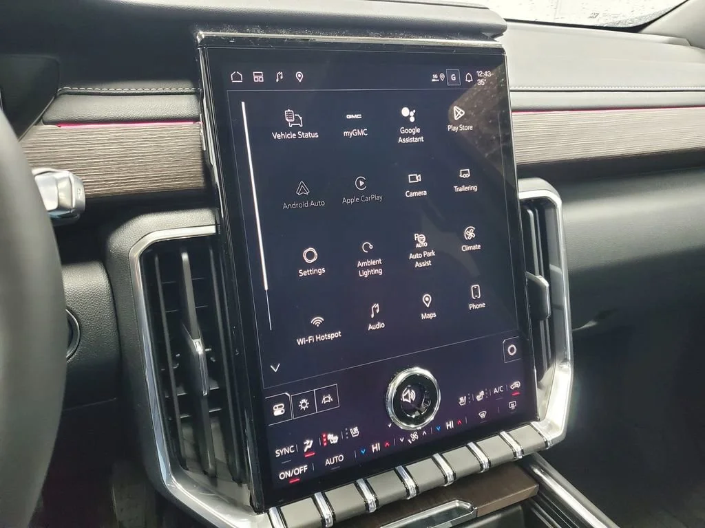 2026 GMC Acadia Denali - Photo 21