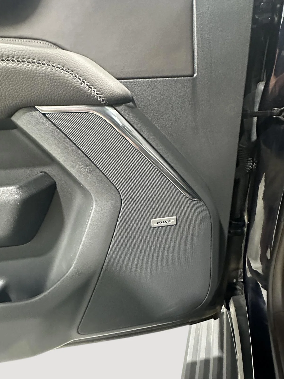 Used 2023 Midnight Blue Metallic GMC Denali image 18
