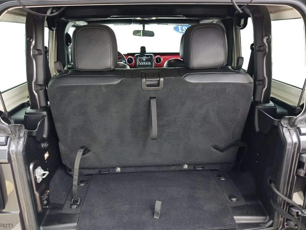 Used 2021 Gray Jeep Rubicon image 13