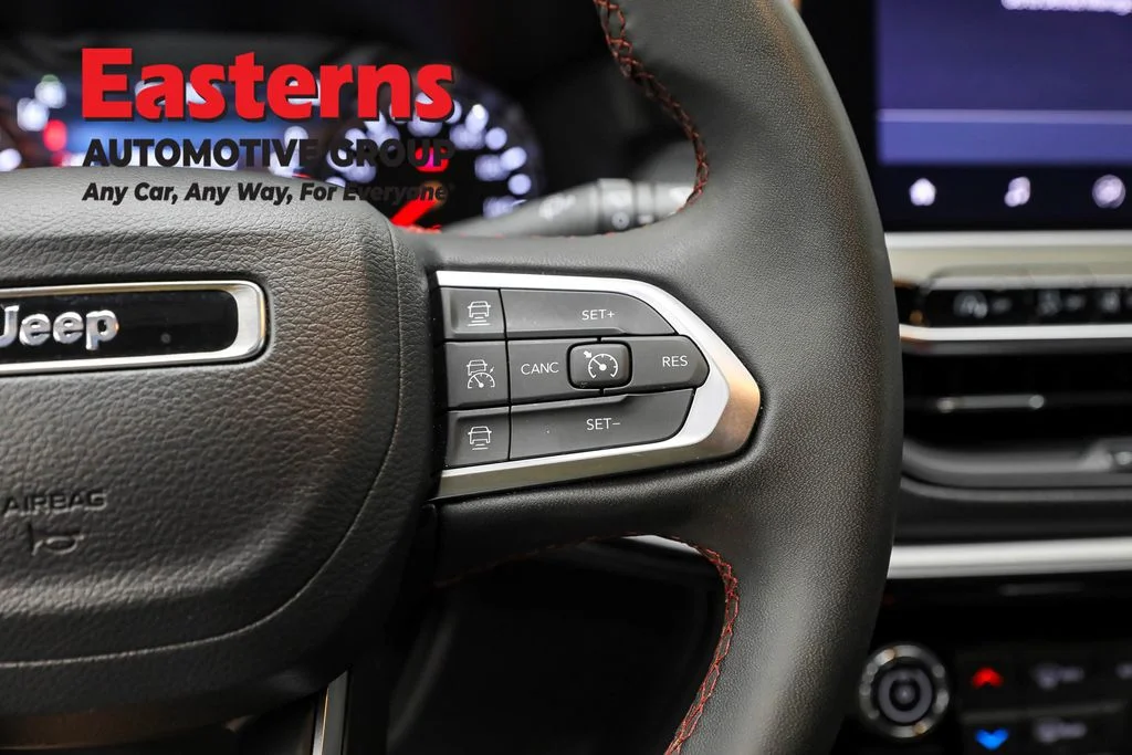 Used 2024 Silver Jeep Trailhawk image 16