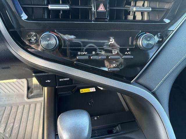 Certified Used 2023 MID BLK/WIND CHILL Toyota  image 22