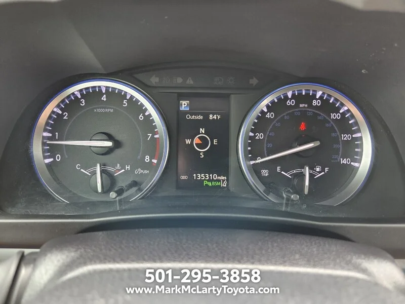 Used 2017 Blizzard Pearl TOYOTA LIMITED V6 FWD image 25