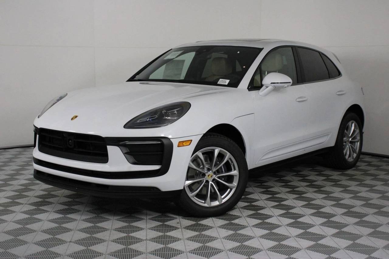 2026 Porsche Macan