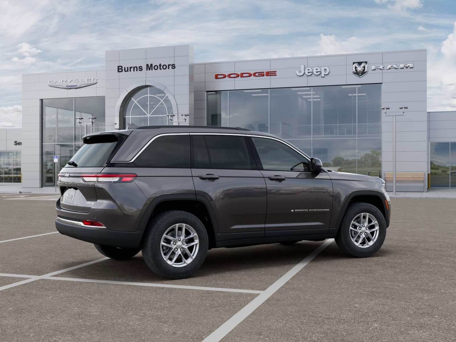 New 2026 Baltic Gray Metallic Clear-Coat Exterior Paint Jeep Laredo X image 4
