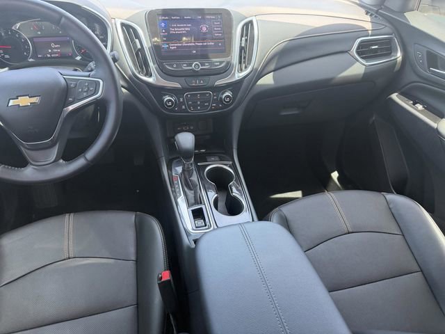Used 2022 Iron Gray Metallic Chevrolet Premier image 18