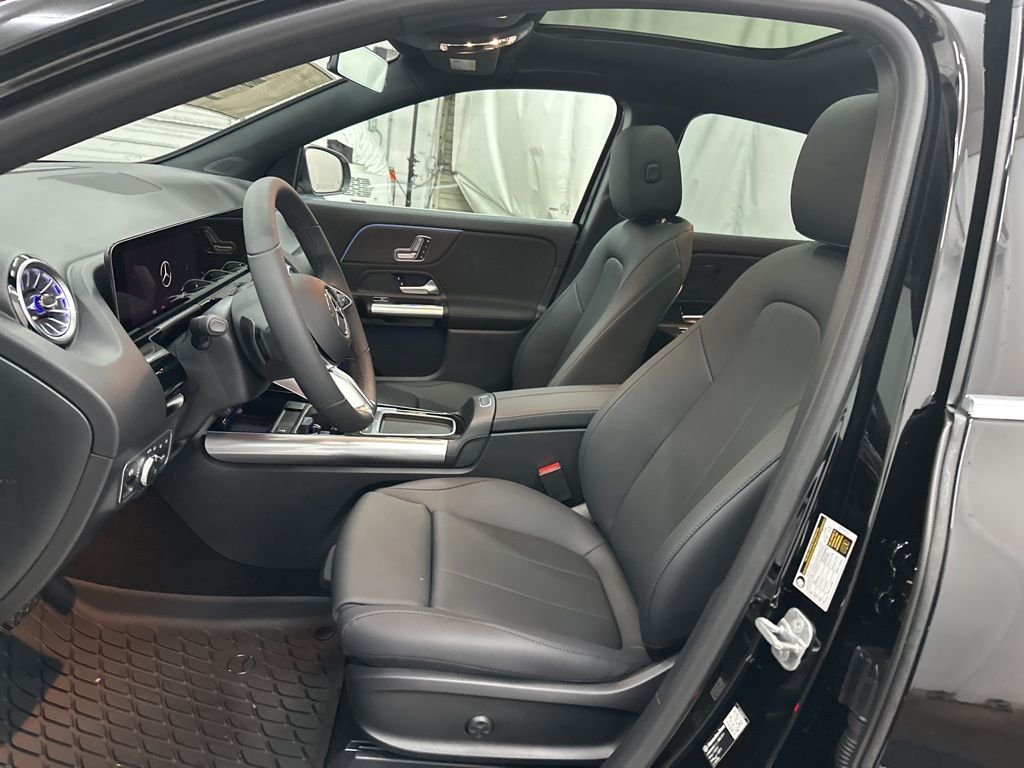 New 2026 Night Black Mercedes-Benz GLA 250 image 19