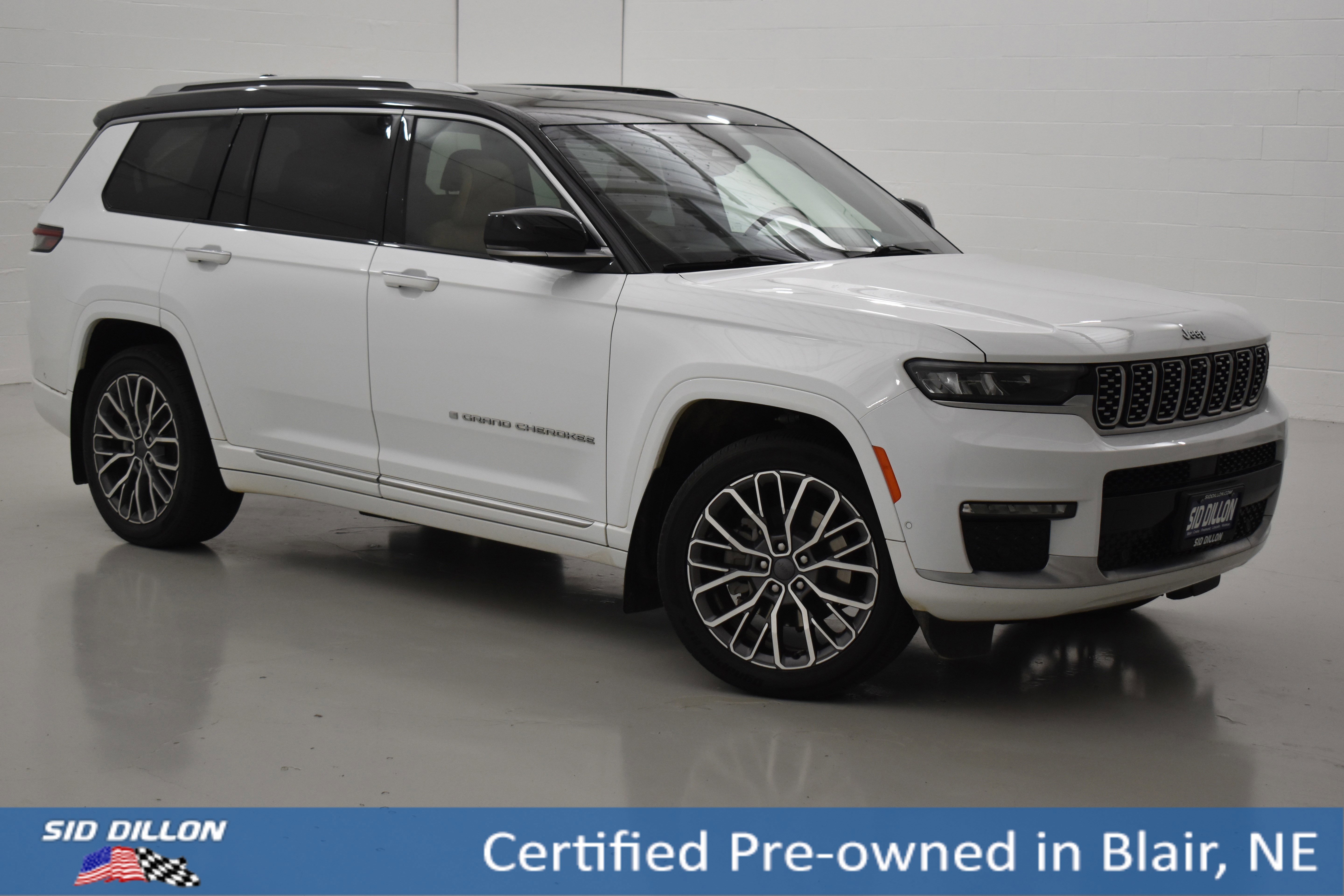 Used 2023 Bright White Clearcoat Jeep Summit Reserve image 13