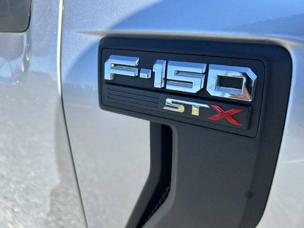 Used 2021 Silver Ford XL image 32