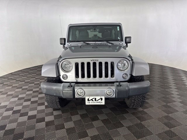 Used 2016 Silver Jeep Unlimited Sahara image 4