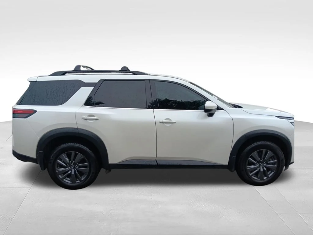 Used 2024 Pearl White Tricoat Nissan SV image 8