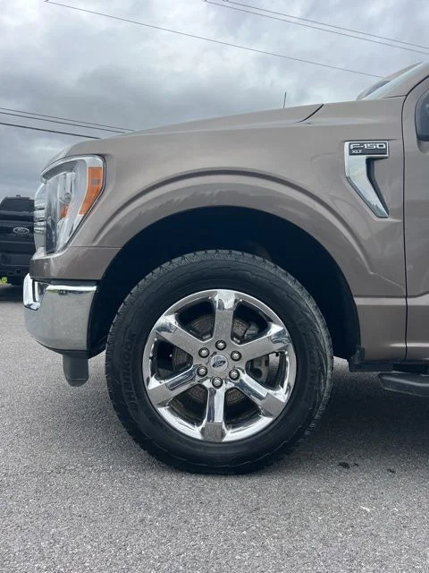 Used 2021 Gray Ford XLT image 27