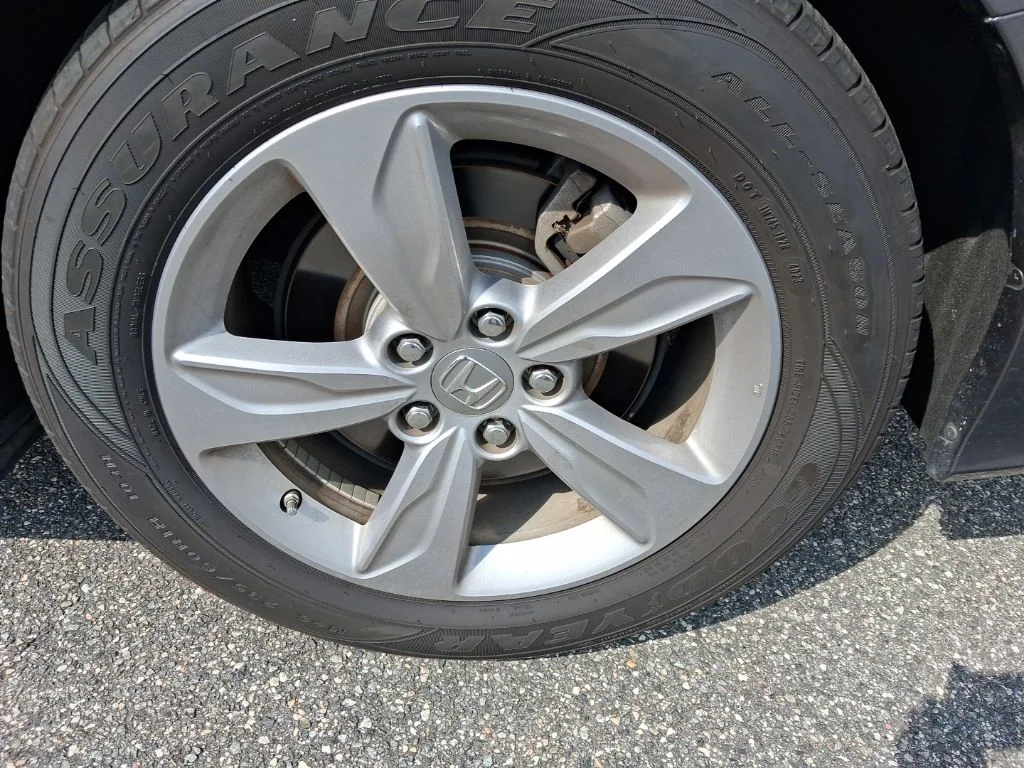 Used 2020 Gray Honda EX-L image 12